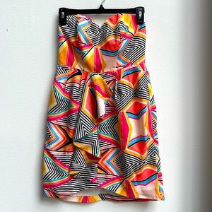 BLUEJUICE. Geometric mini strapless dress